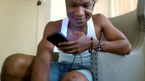 Snapshot of mightymandingo chatting on 06/17/26, 10:54 Mightymandingo online show from 06/17/26, 10:54