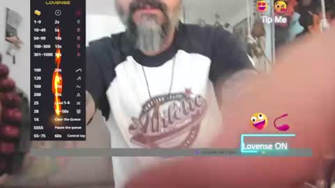 Snapshot of miguel_angeel_ chatting on 06/22/26, 06:27 Miguel Angel online show from 06/22/26, 06:27