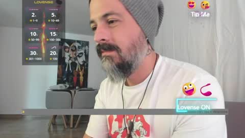 Snapshot of miguel_angeel_ chatting on 06/24/26, 06:40 Miguel Angel online show from 06/24/26, 06:40