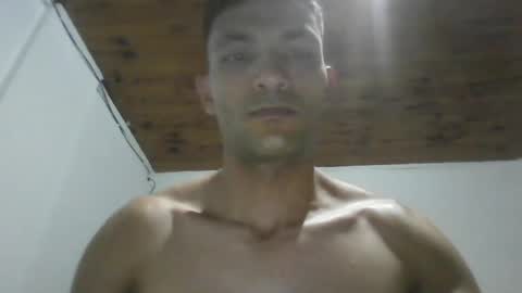 Snapshot of miguelo36 chatting on 06/16/26, 04:04 miguelo36 online show from 06/16/26, 04:04