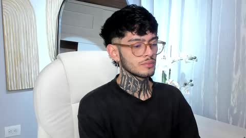 Snapshot of mihailleroy chatting on 03/05/25, 11:49 MIHAIL LEROY finally independent model online show from 03/05/25, 11:49