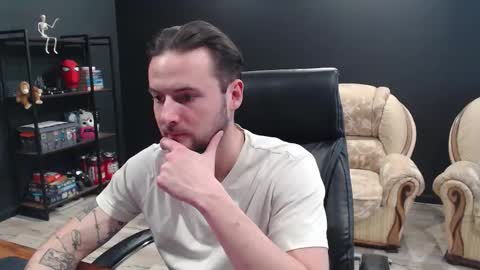 Misha Winchester online show from 11/25/25, 10:48