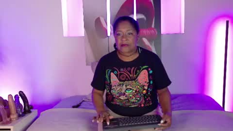 Snapshot of miia_blace chatting on 07/08/26, 04:06 miia_blace online show from 07/08/26, 04:06
