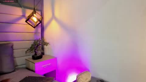 Snapshot of miia_ferrari chatting on 06/17/26, 01:12 miia_ferrari online show from 06/17/26, 01:12