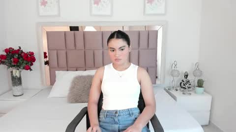 Mia  online show from 03/01/25, 11:28
