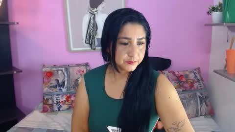 Snapshot of miia_rousee_ chatting on 04/30/26, 11:31 ROUSSE online show from 04/30/26, 11:31