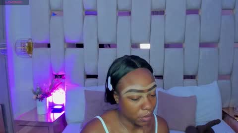 Miia Schwarz  online show from 02/19/26, 09:00