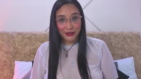 Snapshot of miia_secret_ chatting on 02/07/26, 07:17 miia_secret_ online show from 02/07/26, 07:17