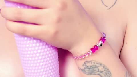 Mia online show from 02/20/26, 06:26