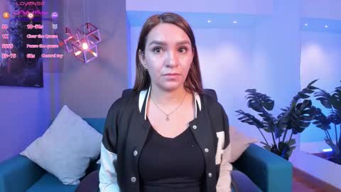 Miia 3 online show from 10/29/25, 11:45