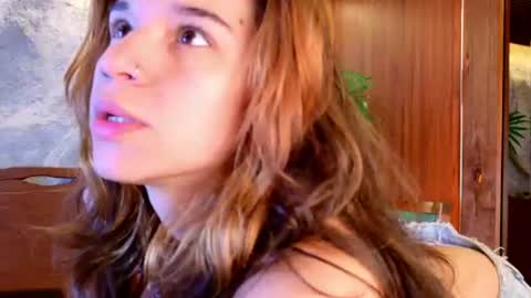  CALL ME MIA  online show from 07/07/26, 04:22