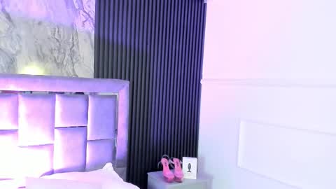 Mia Monroe online show from 10/24/25, 07:54