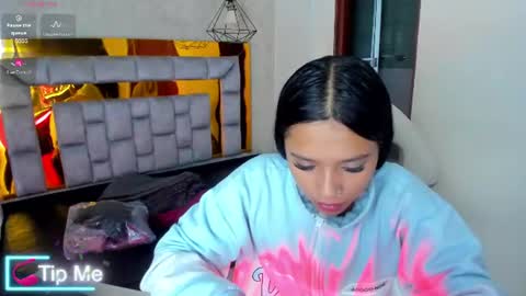 miiaboss online show from 06/11/26, 11:08