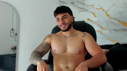 Daniel online show from 11/11/25, 01:11