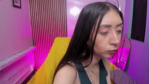 miilu  online show from 03/18/26, 03:42