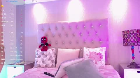 Lucii online show from 09/26/25, 09:30