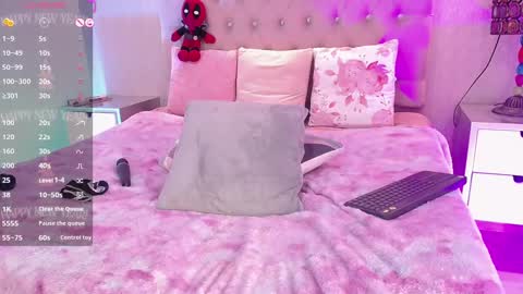 Lucii online show from 10/09/25, 09:24