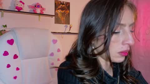 miis_beella online show from 03/17/26, 08:45