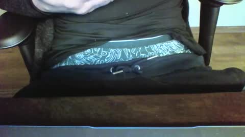 mik online show from 01/03/25, 08:32