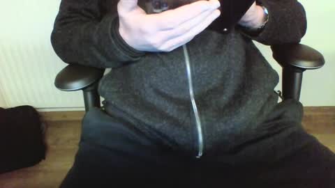 mik online show from 02/13/25, 08:38