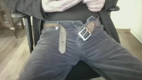 mik online show from 12/14/25, 02:33