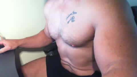 Snapshot of mik_meadows chatting on 05/30/26, 08:00 mik_meadows online show from 05/30/26, 08:00