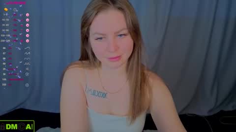 Mika online show from 11/29/25, 02:36