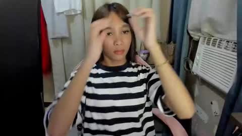 Snapshot of mika_cora chatting on 02/25/26, 10:58 MIKA online show from 02/25/26, 10:58