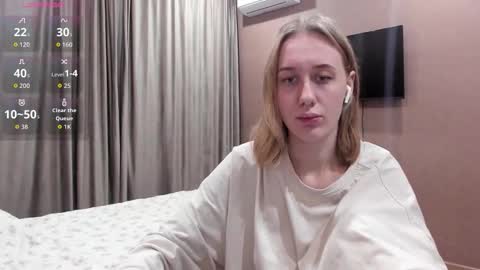 Mika online show from 11/24/25, 10:53