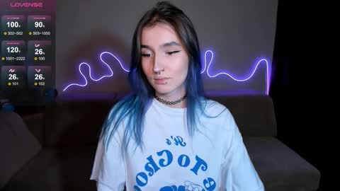 Mika online show from 09/28/25, 04:56