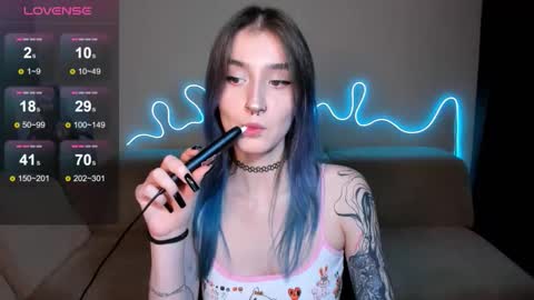 Mika online show from 10/04/25, 05:55