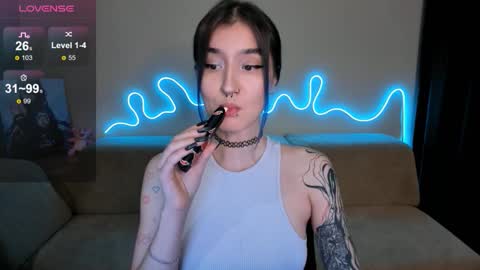 Mika online show from 10/17/25, 08:06