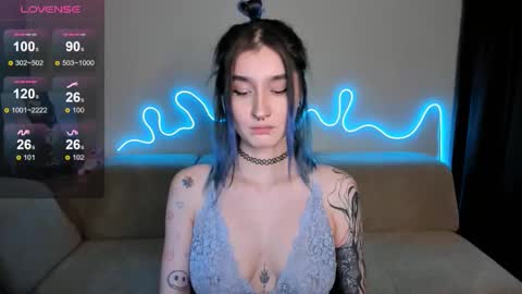 Mika online show from 10/18/25, 05:57