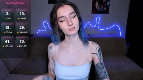 Mika online show from 03/18/26, 11:13