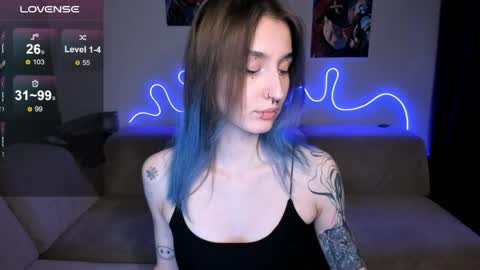 Mika online show from 03/22/26, 06:11