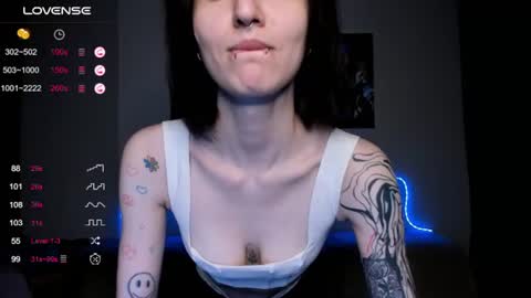 Snapshot of mika_reid chatting on 07/06/26, 09:39 Mika online show from 07/06/26, 09:39