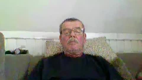 mikael42 online show from 04/17/26, 09:12