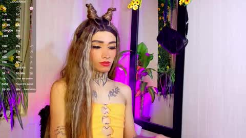 mikaelarangel online show from 10/09/25, 02:42