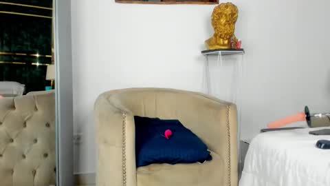 Mikaela blondie bigass online show from 11/11/25, 01:22