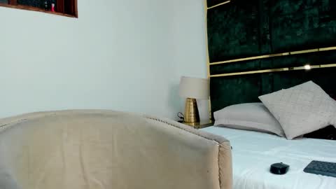 Mikaela blondie bigass online show from 11/12/25, 11:43