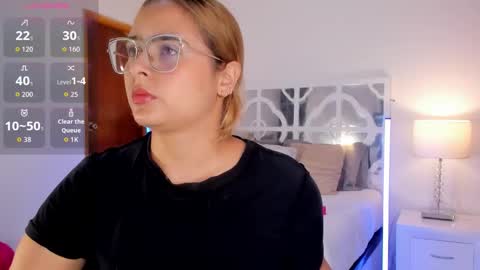 Mikaela blondie bigass online show from 12/05/25, 12:03