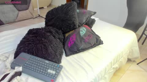 Snapshot of mikaelastonne chatting on 05/24/26, 07:08 Mikaela blondie bigass online show from 05/24/26, 07:08