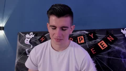 mikael online show from 10/22/25, 04:24