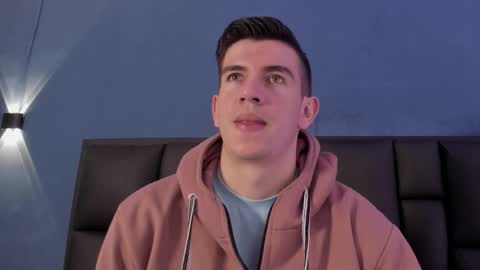 mikael online show from 11/23/25, 04:23