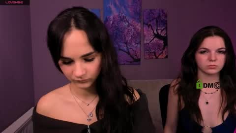 Mika online show from 12/18/25, 08:15