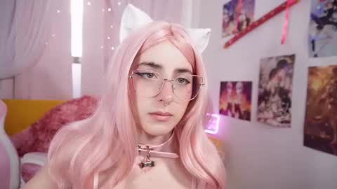 Snapshot of mikascarlet chatting on 11/04/25, 11:31 Mika online show from 11/04/25, 11:31