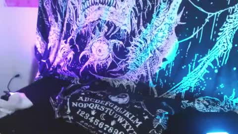 Mika online show from 03/11/26, 11:33