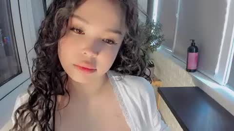 Snapshot of mikasssu chatting on 06/25/26, 05:45 mikasssu online show from 06/25/26, 05:45