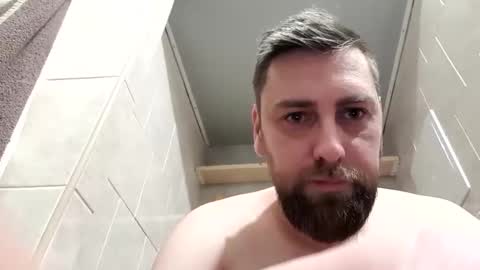 Mika online show from 12/27/24, 02:22