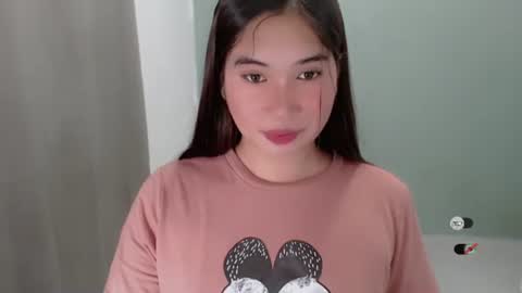 Snapshot of mikayla_slut chatting on 10/06/25, 01:03 Kyla online show from 10/06/25, 01:03